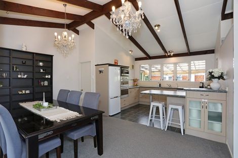 Photo of property in 8 Dalzien Place, Feilding, 4702