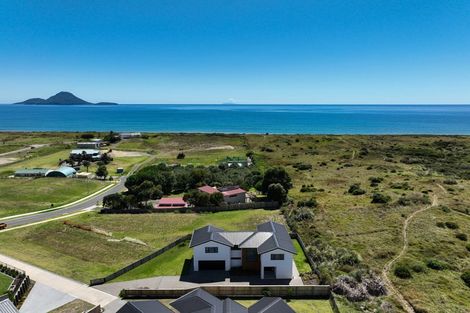 Photo of property in 16 Piripai Rise, Coastlands, Whakatane, 3120