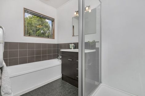 Photo of property in 2/143a Mokoia Road, Birkenhead, Auckland, 0626