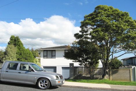 Photo of property in 172 Bleakhouse Road, Mellons Bay, Auckland, 2014