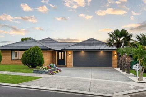 Photo of property in 12 Chadlington Avenue, Henderson, Auckland, 0612