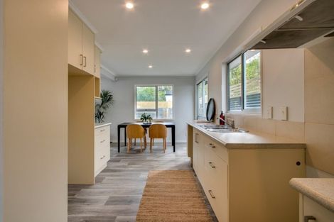 Photo of property in 12a Chaucer Road, Hospital Hill, Napier, 4110