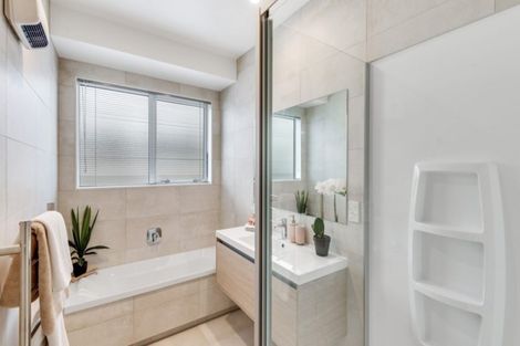 Photo of property in 32 Nganui Avenue, Takanini, 2112