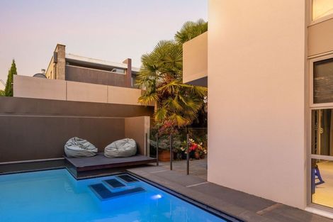 Photo of property in 19 Kilmore Street, Christchurch Central, Christchurch, 8013
