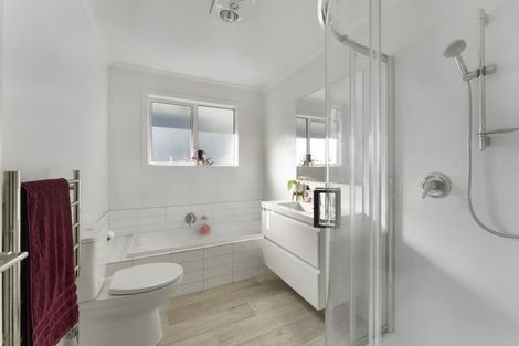 Photo of property in 2 Olivias Place, Stoke, Nelson, 7011