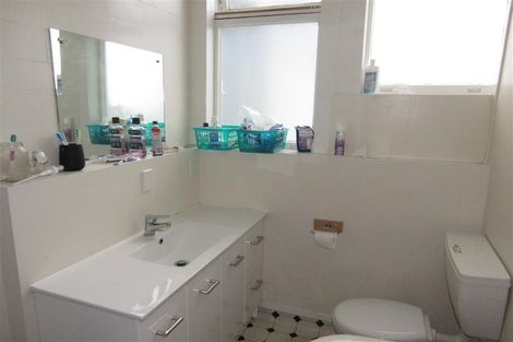 Photo of property in 195 The Terrace, Wellington Central, Wellington, 6011