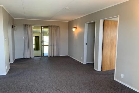 Photo of property in 20 Kaitawa Crescent, Paraparaumu, 5032