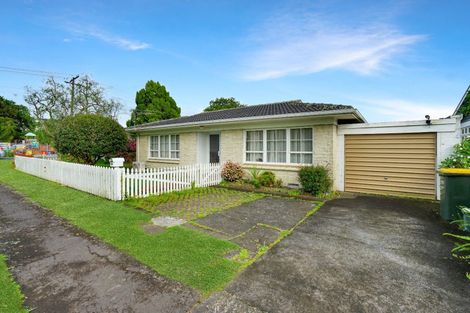 Photo of property in 1/2 Onslow Road, Papakura, 2110