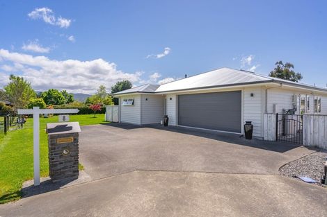 Photo of property in 8 Camellia Lane, Carterton, 5713