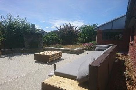 Photo of property in 2 Ragan Lane, Wanaka, 9305