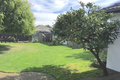 Photo of property in 4 Oriana Crescent, Hornby, Christchurch, 8042