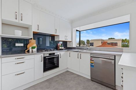 Photo of property in 324b Oceanbeach Road, Mount Maunganui, 3116
