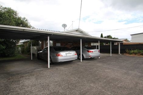 Photo of property in 26 West Coast Road, Glen Eden, Auckland, 0602
