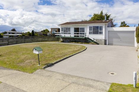 Photo of property in 6 Ngauruhoe Street, Hilltop, Taupo, 3330