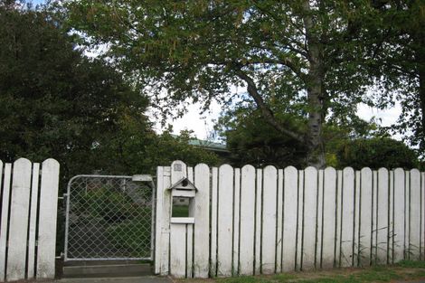 Photo of property in 35 Main North Road, Woodend, 7610