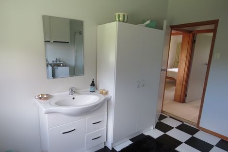 Photo of property in 102 Newton Road, Maungatapere, Whangarei, 0170