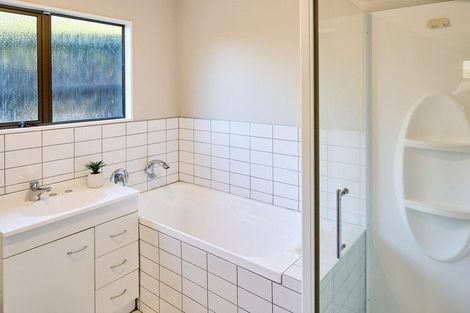 Photo of property in 25 Longitude Place, Whitby, Porirua, 5024