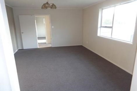 Photo of property in 58 Sunline Avenue, Massey, Auckland, 0614