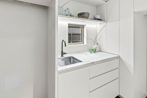 Photo of property in 2/22 Clissold Street, Merivale, Christchurch, 8014