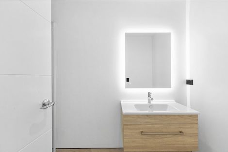 Photo of property in 3/5 Vesty Avenue, Hillcrest, Hamilton, 3216