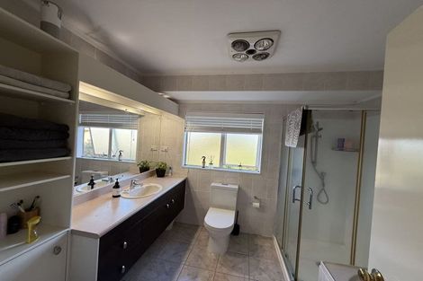Photo of property in 45 Wiltshire Place, Somerville, Auckland, 2014