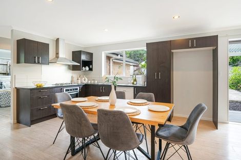 Photo of property in 1d Kuaka Place, New Lynn, Auckland, 0600