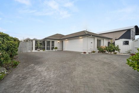 Photo of property in 11 Saint Kilda Place, Papamoa Beach, Papamoa, 3118