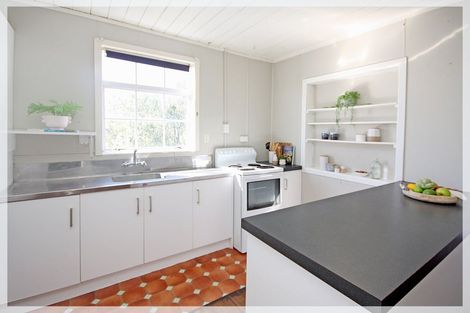 Photo of property in 120 Seabury Avenue, Foxton Beach, Foxton, 4815