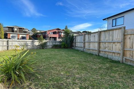 Photo of property in 77 Granville Drive, Massey, Auckland, 0614