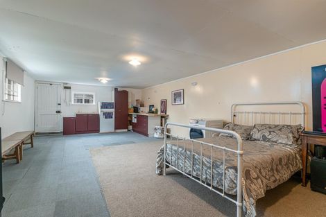 Photo of property in 12 Wallace Street, Featherston, 5710