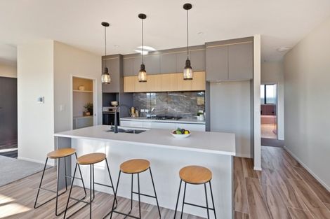 Photo of property in 11 Ropere Street, Kumeu, 0810