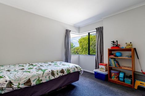 Photo of property in 14 Barrett Drive, Waikanae Beach, Waikanae, 5036