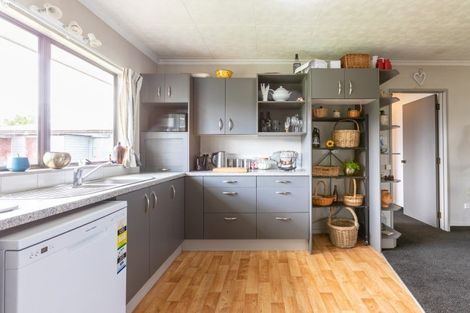 Photo of property in 16 Mathew Street, Dannevirke, 4930