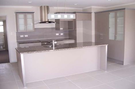 Photo of property in 15 Sophies Way, Papamoa Beach, Papamoa, 3118