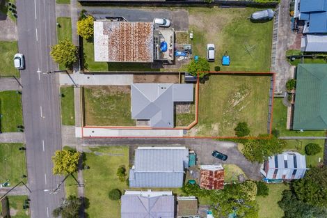 Photo of property in Victoria Avenue, Dannevirke, 4930