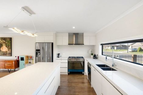 Photo of property in 52 Watkins Road, Cambridge, 3434