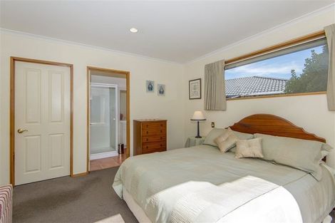 Photo of property in 182 Cashmere Road, Hoon Hay, Christchurch, 8025