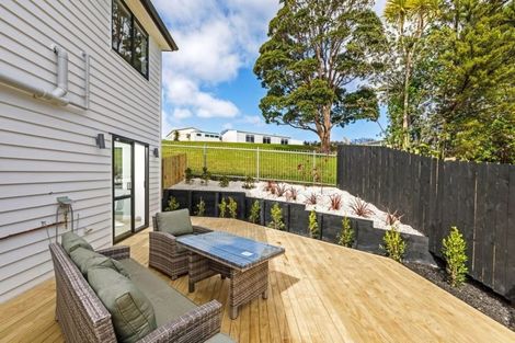 Photo of property in 31a Weatherly Road, Torbay, Auckland, 0630