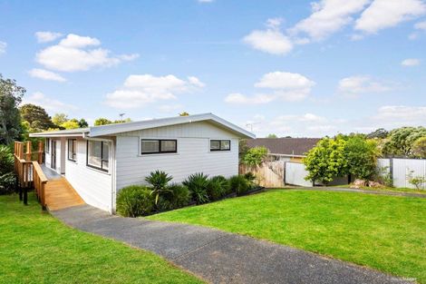 Photo of property in 48 Weatherly Road, Torbay, Auckland, 0630