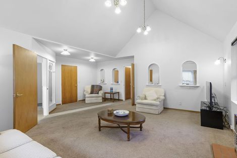 Photo of property in Barton Mews, 1/406 Fergusson Drive, Heretaunga, Upper Hutt, 5018