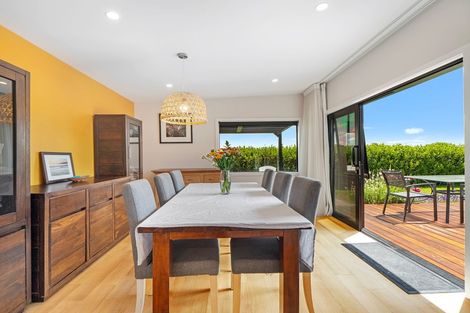 Photo of property in 30 Park Terrace, Waikuku Beach, 7473