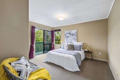 Photo of property in 140 Miromiro Road, Normandale, Lower Hutt, 5010