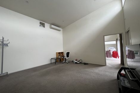 Photo of property in 18 Shalimar Place, Huntington, Hamilton, 3210