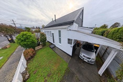 Photo of property in 100 Broadway, Carterton, 5713