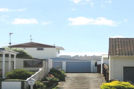 Photo of property in 4 Turon Crescent, Totara Park, Upper Hutt, 5018
