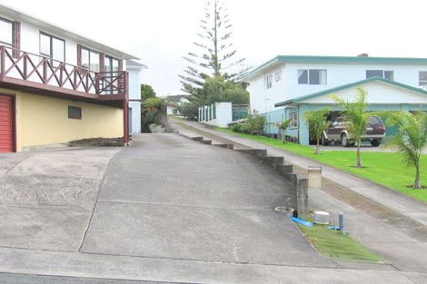 Photo of property in 36 Albatross Road, Red Beach, 0932