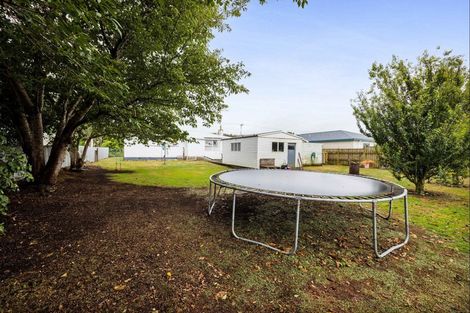 Photo of property in 28 Patu-kukupa Street, Manaia, 4612