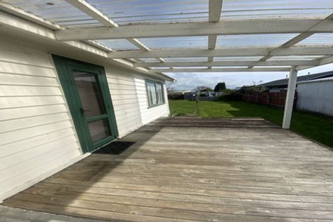 Photo of property in 16 Botanical Road, Takaro, Palmerston North, 4412