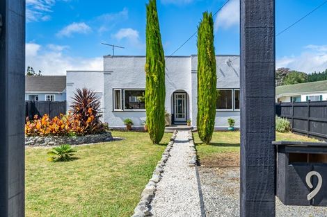 Photo of property in 9 Mangaroa Hill Road, Maoribank, Upper Hutt, 5018