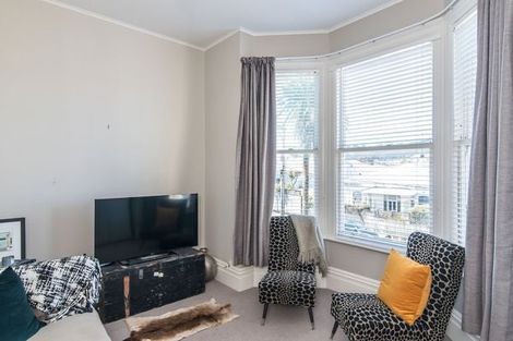 Photo of property in 98 Wallace Street, Mount Cook, Wellington, 6021